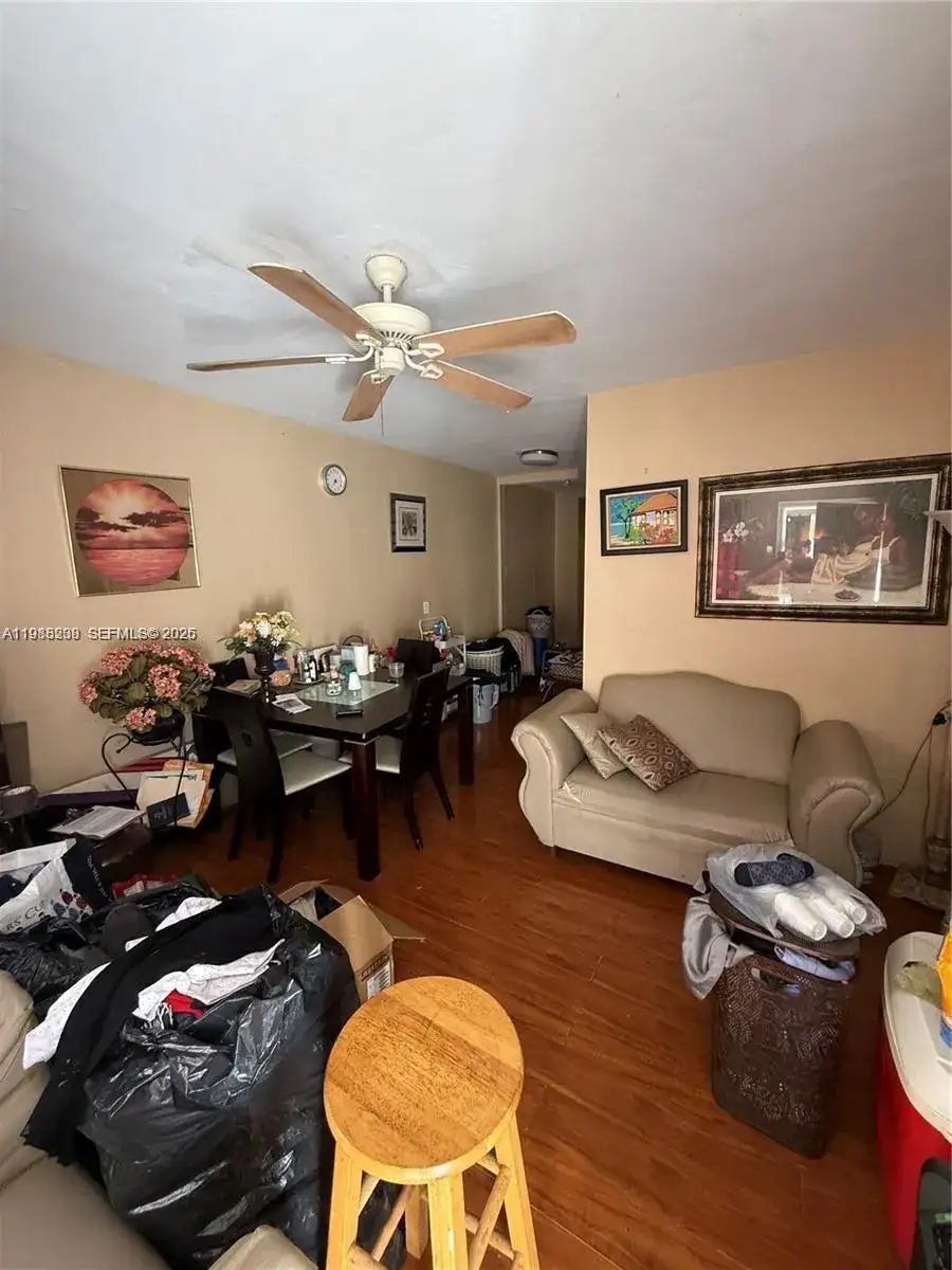551-553 NE 133rd St, North Miami FL 33161 photo 2
