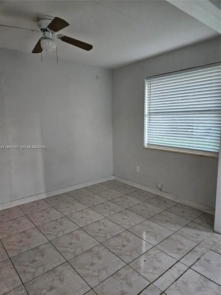 1437 NE 110th Ter # 4, Miami FL 33161 photo 3