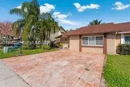 7821 SW 148th Ave # 2, Miami FL 33193 photo 3