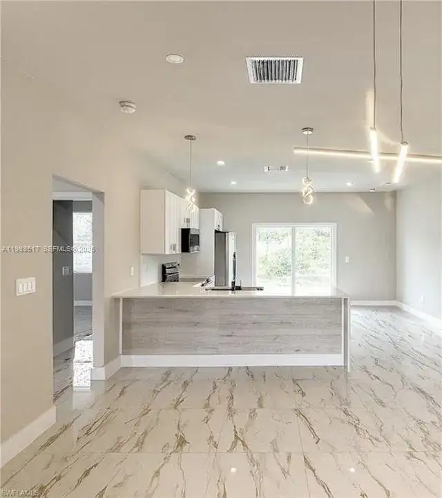 816 Palomino, Lehigh Acres FL 33974 photo 4