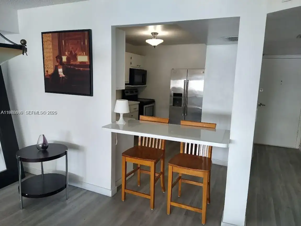 6039 Collins Ave # 1710, Miami Beach FL 33140 photo 5