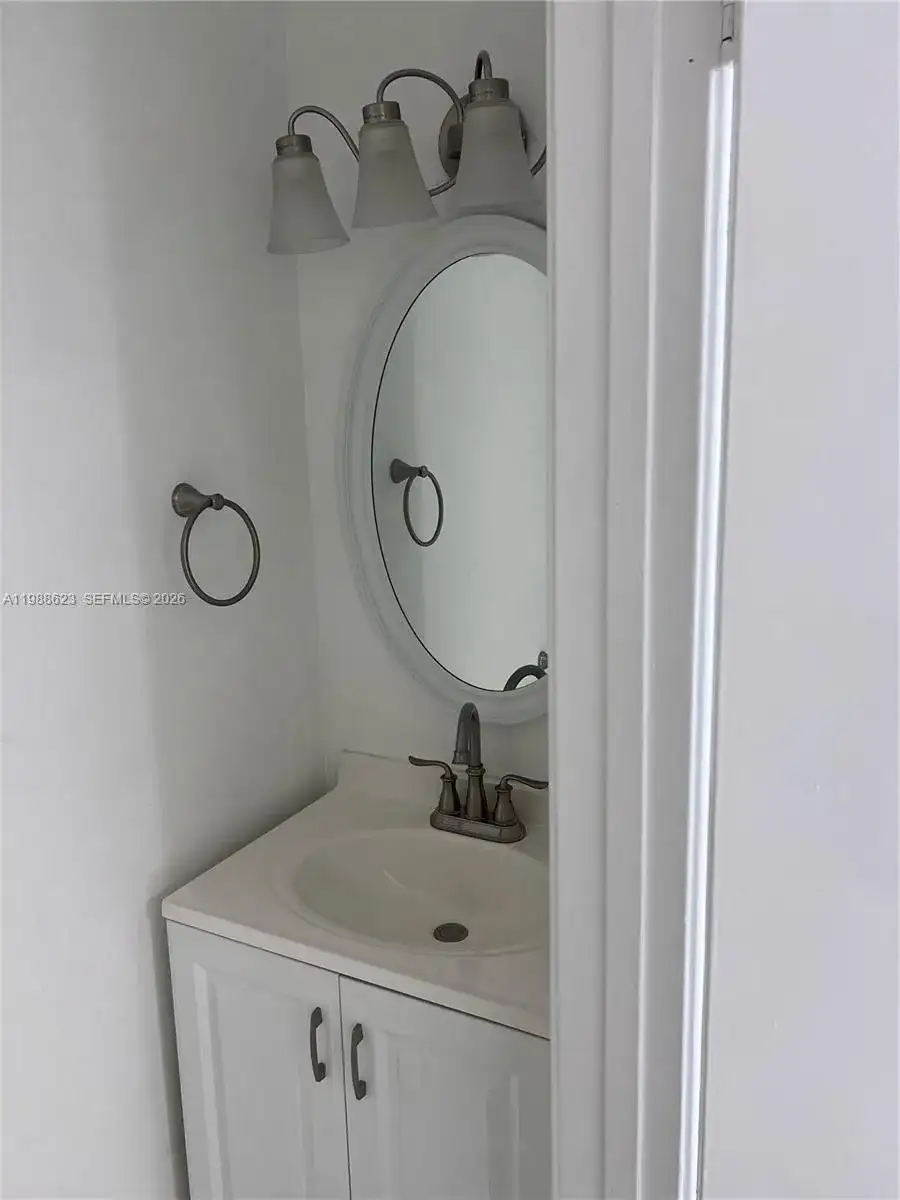2750 W 76th St # 208, Hialeah FL 33016 photo 5