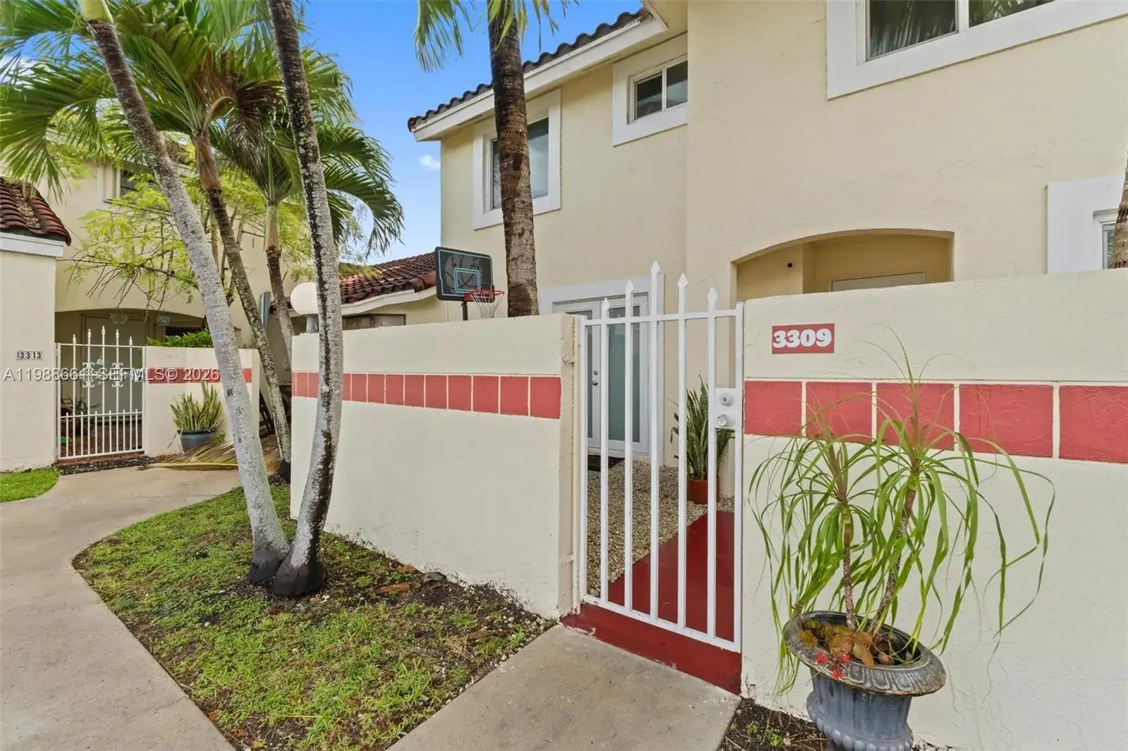 3309 San Remo Cir, Homestead FL 33035 photo 3