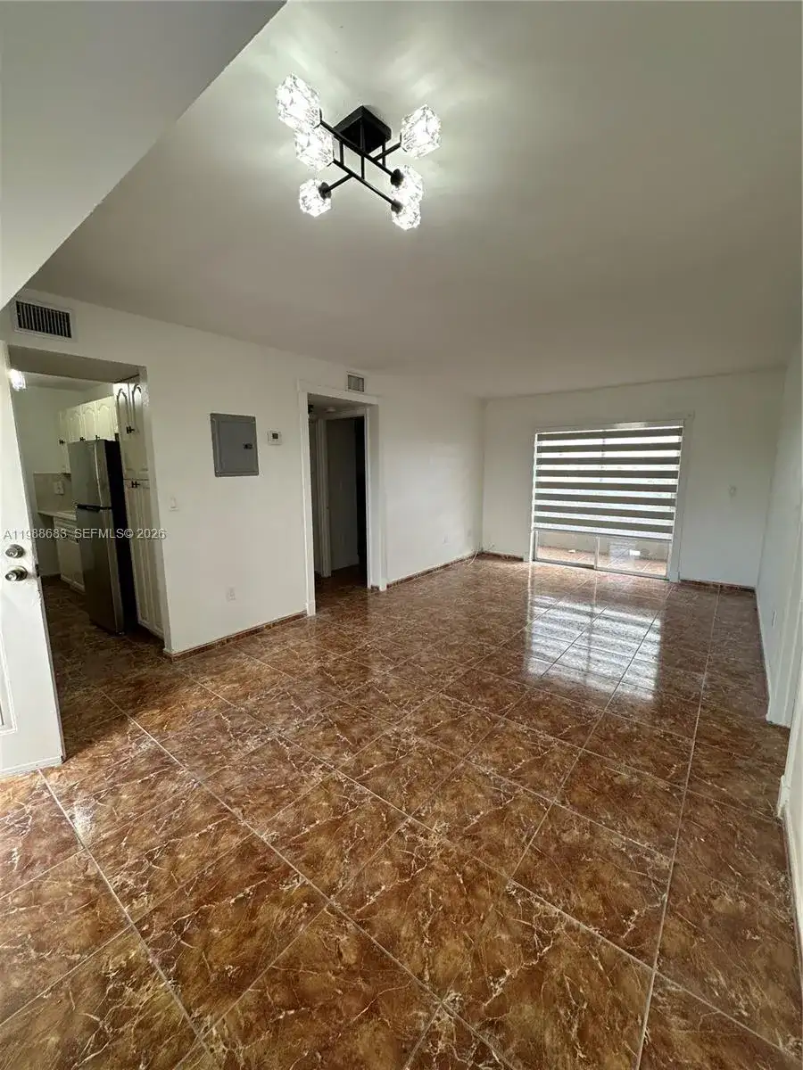 6091 W 22nd Ct # 408, Hialeah FL 33016 photo 5