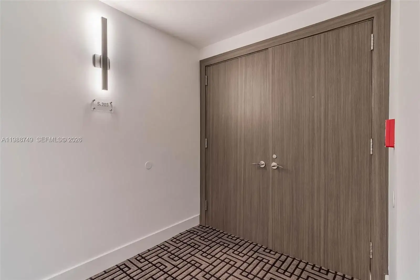3737 Collins Ave # 203, Miami Beach FL 33140 photo 3