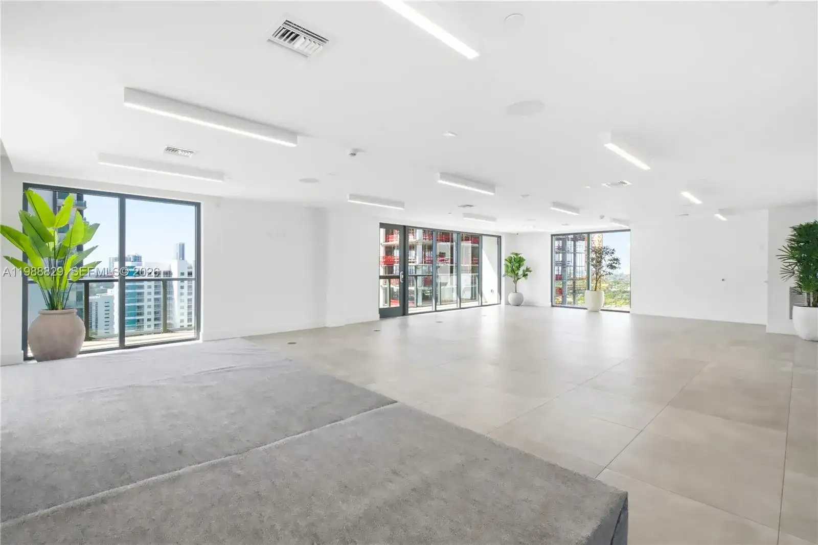 239 SW 9th St # 2401, Miami FL 33130 photo 4