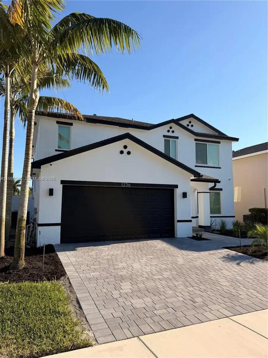 1236 NW 208th St, Miami Gardens FL 33169 photo 4