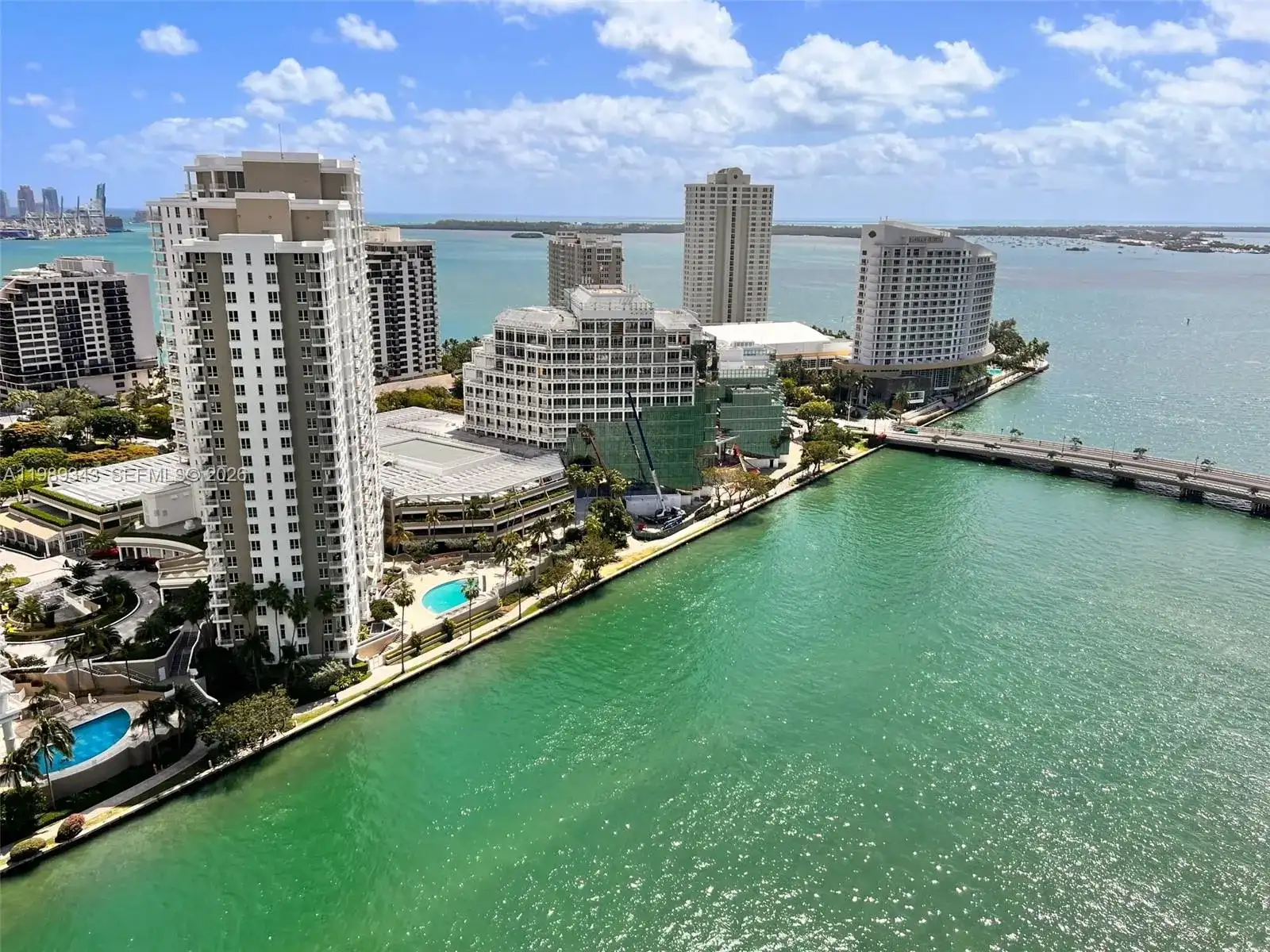 495 Brickell Ave # 2401, Miami FL 33131 photo 3