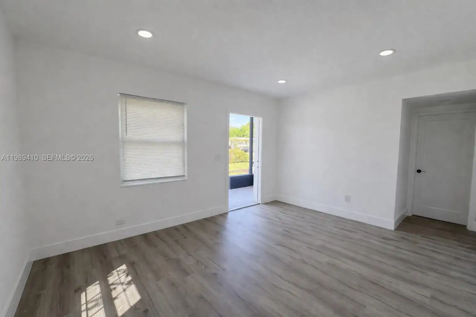 2450 NW 157th St Rd, Miami Gardens FL 33054 photo 4