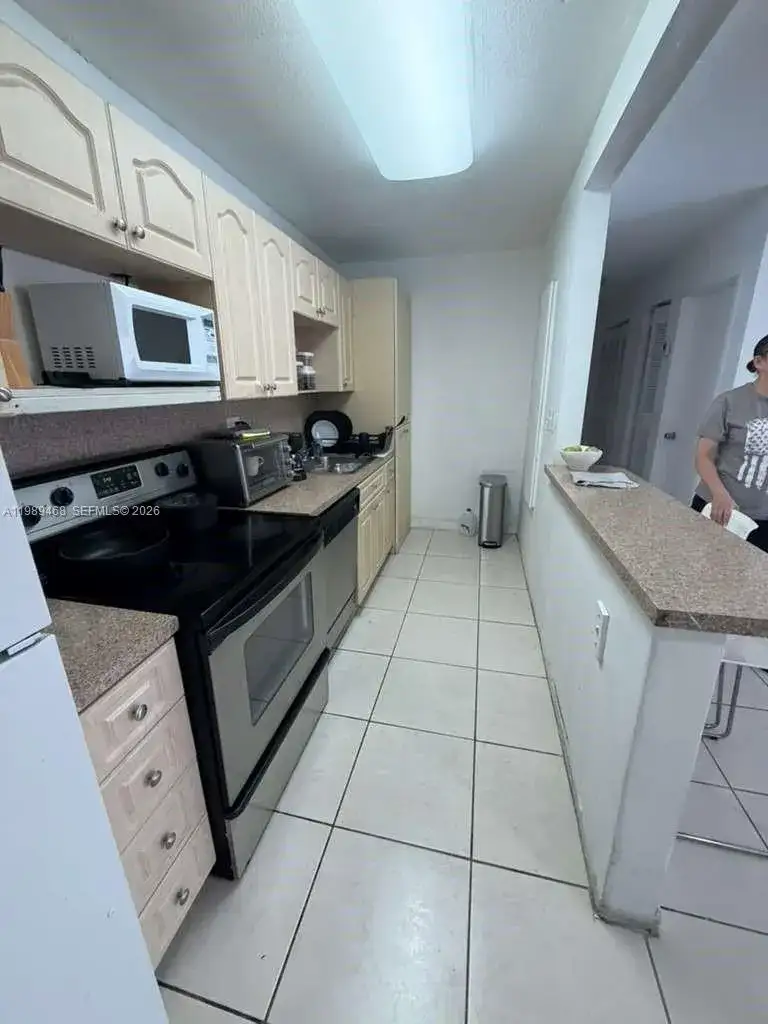 4154 NW 79th Ave # 2A, Doral FL 33166 photo 3