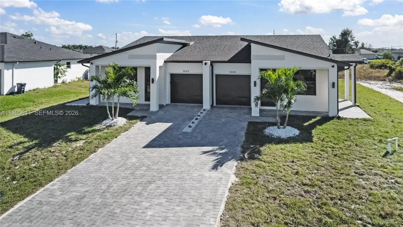 5043/5045 Benton, Other City - In The State Of Florida FL 33971 photo 2
