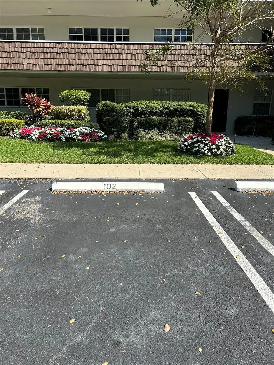 4017 N Cypress Dr # 102, Pompano Beach FL 33069 photo 2