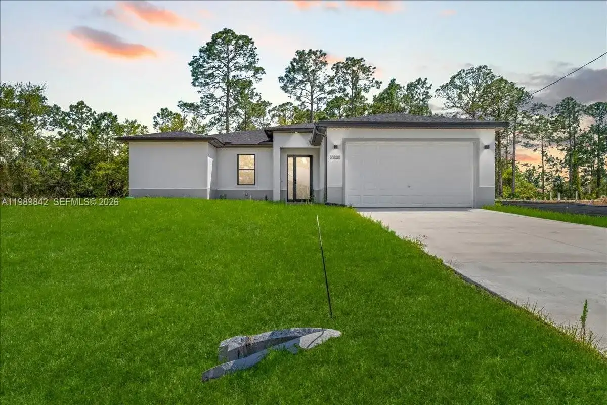 2914 67th st W, Lehigh Acres FL 33971 photo 3