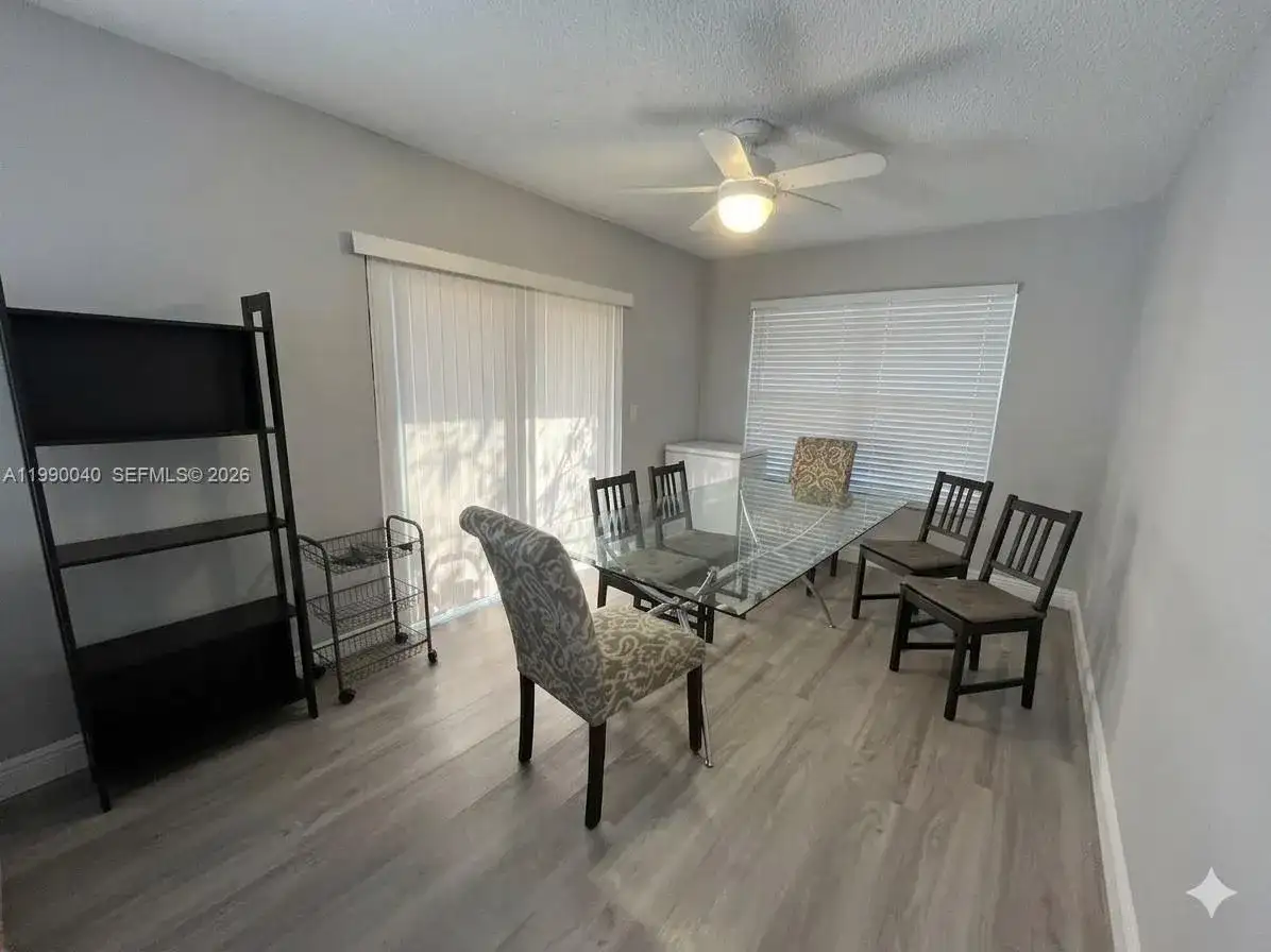 3931 SW 84th Ter, Davie FL 33328 photo 5
