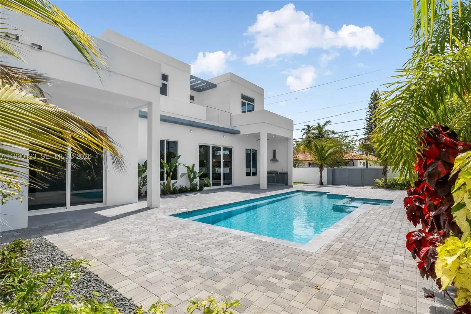 9895 NW 26th St, Doral FL 33172 photo 5
