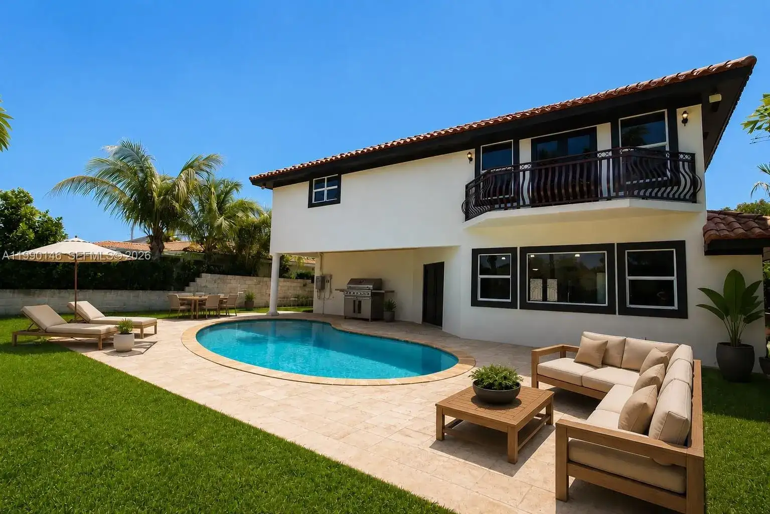 545 S Shore Dr, Miami Beach FL 33141 photo 2