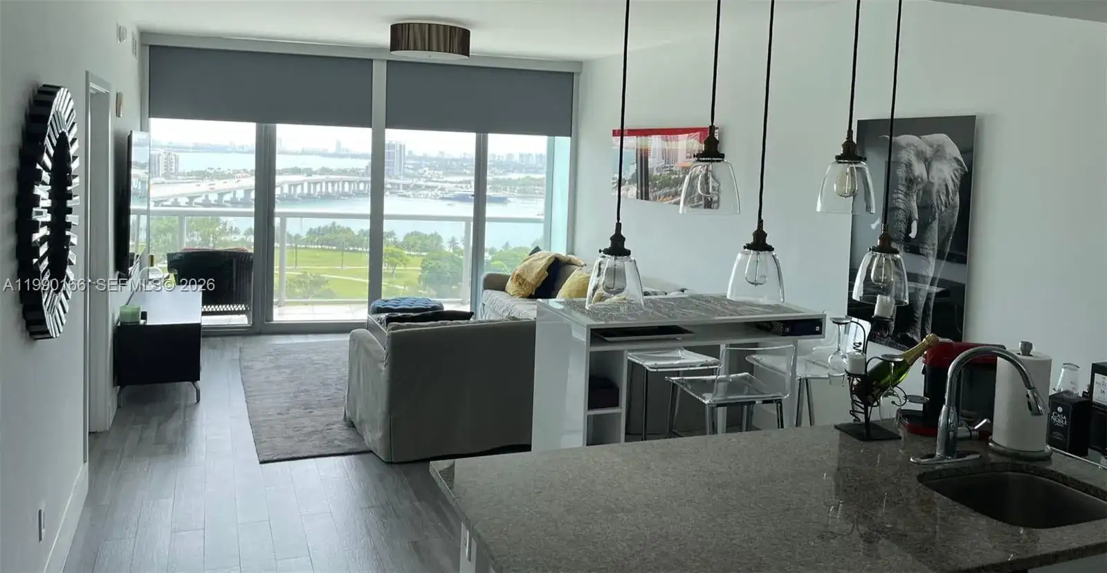 888 Biscayne Blvd # 1810, Miami FL 33132 photo 2