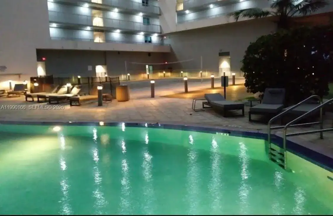 888 Biscayne Blvd # 1810, Miami FL 33132 photo 5