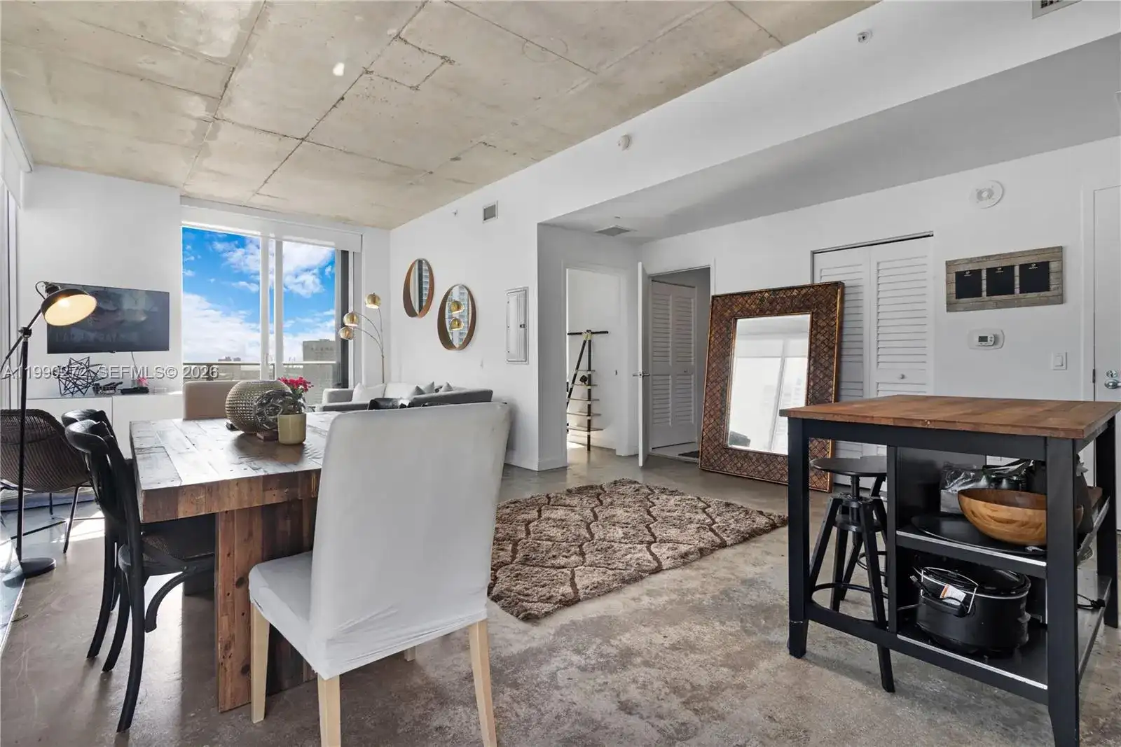 151 SE 1st St # 2802, Miami FL 33131 photo 5