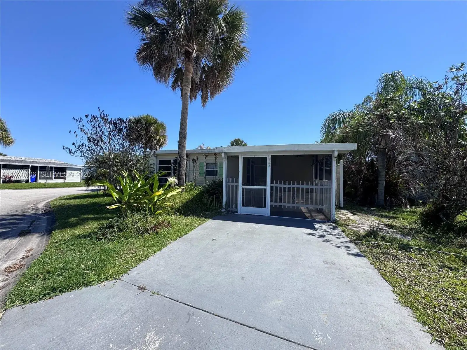 7300 20th St, Florida City FL 32966 photo 2