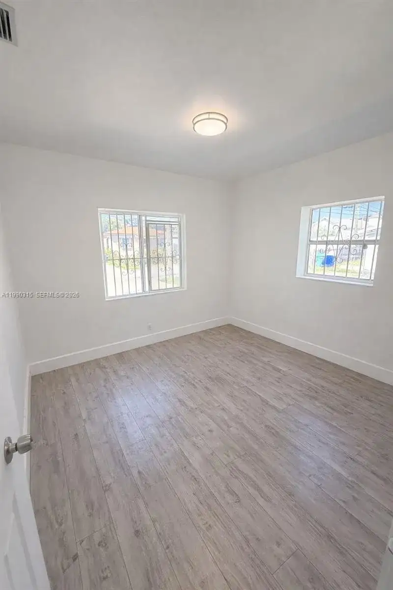 1538 NW 66 ST, Miami FL 33147 photo 5