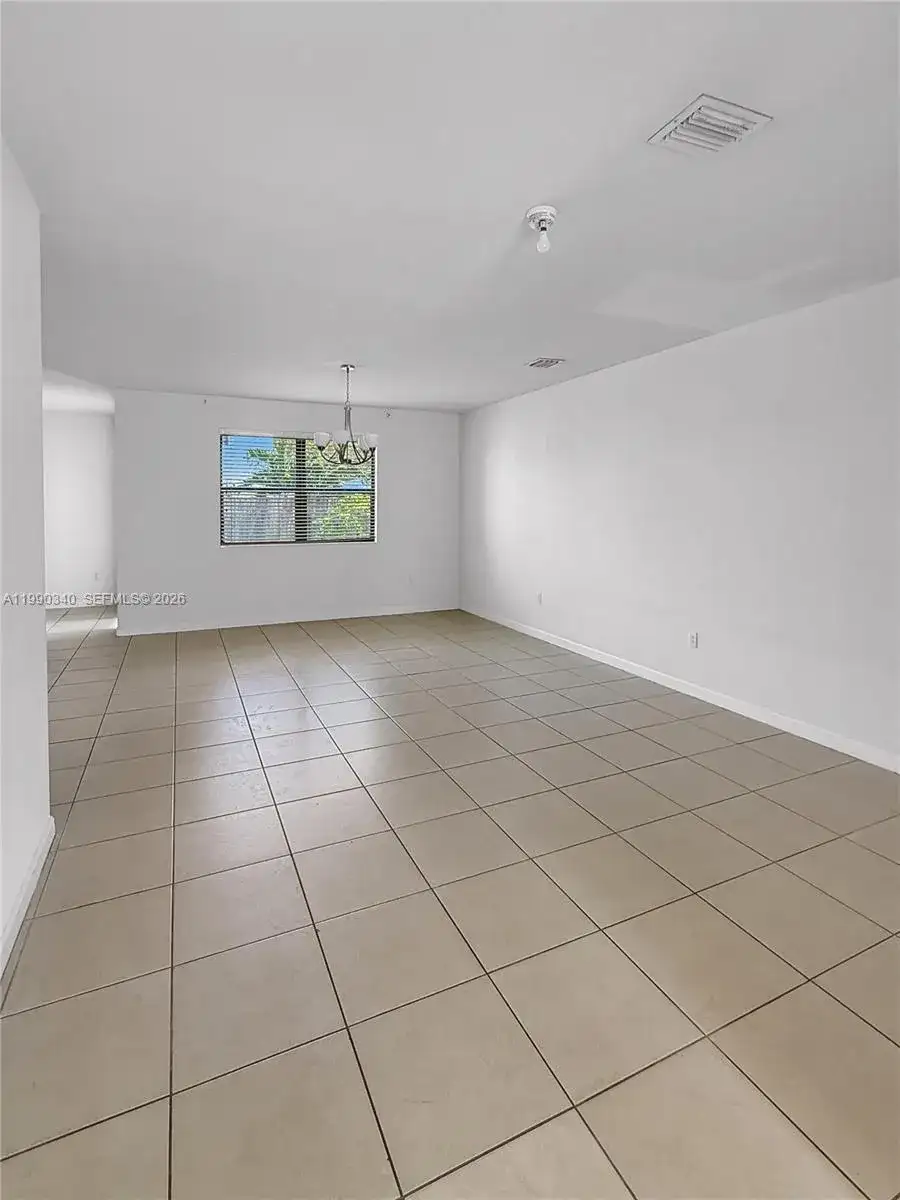709 SE 35th Ave # 709, Homestead FL 33033 photo 4