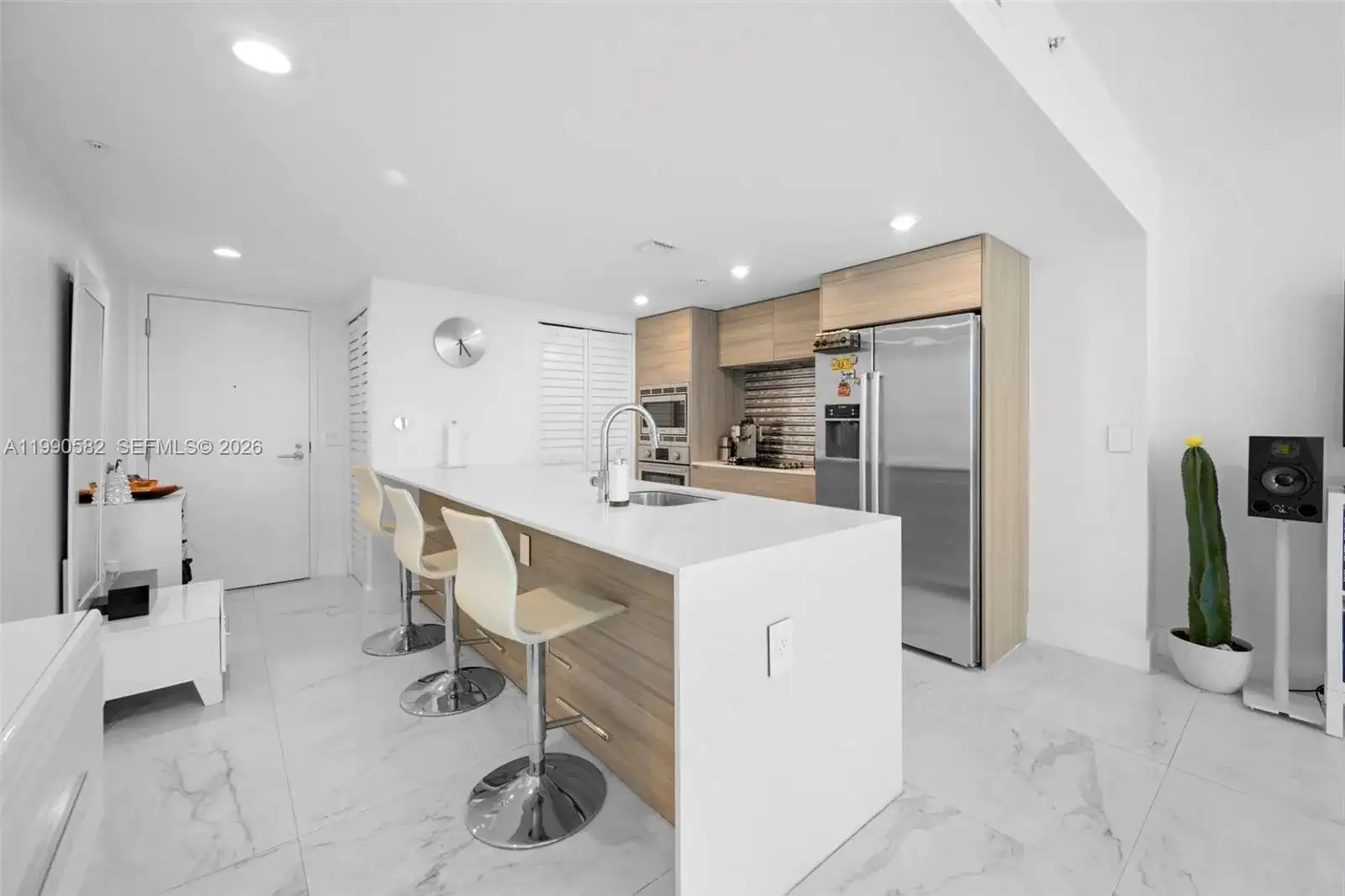 6610 Indian Creek Dr # 406, Miami Beach FL 33141 photo 4