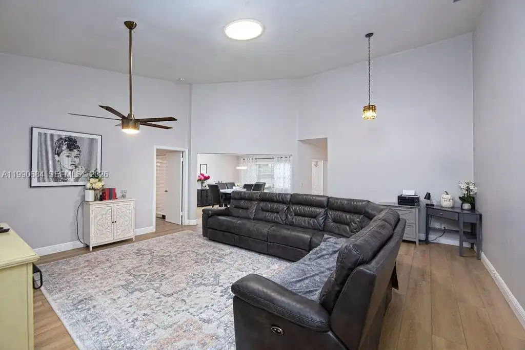 2360 NW 12th St, Delray Beach FL 33445 photo 4