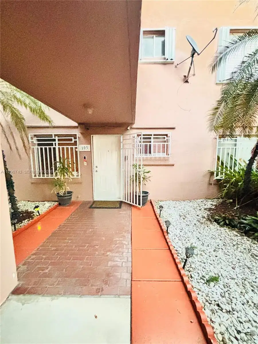 2310 W 74th St # 103, Hialeah FL 33016 photo 2