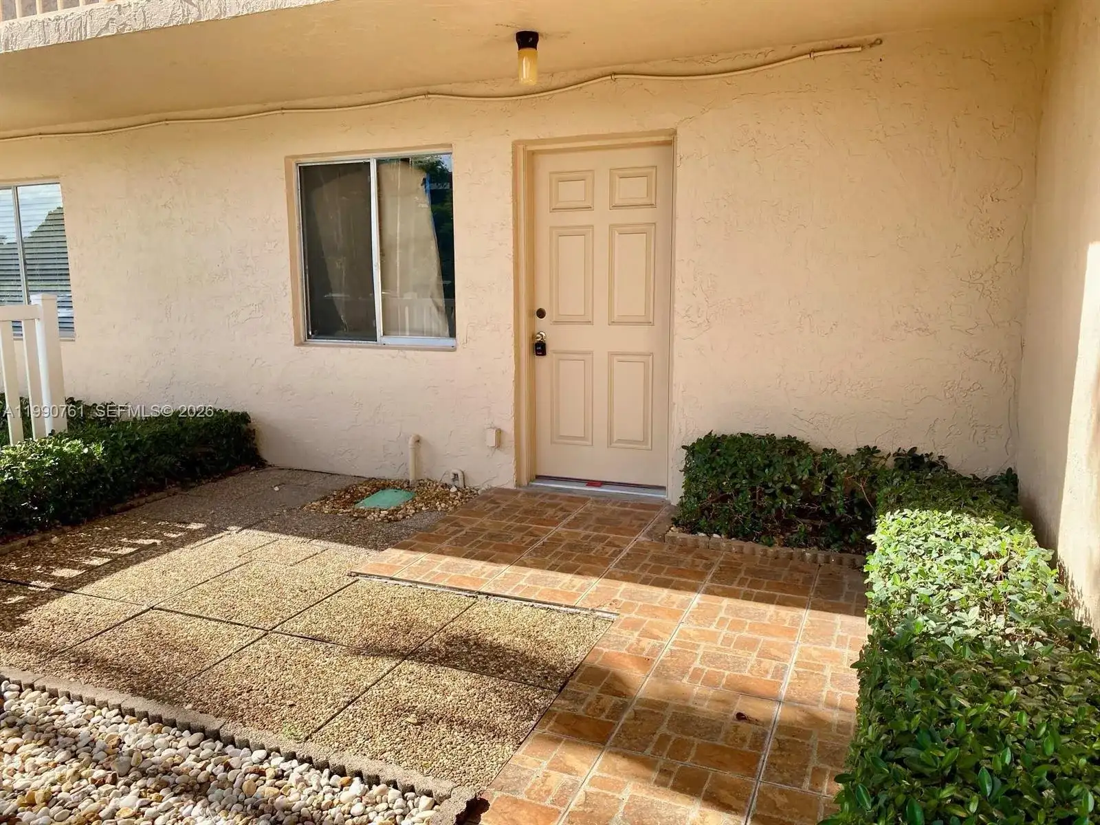 6935 Huntington Ln # 108, Delray Beach FL 33446 photo 2