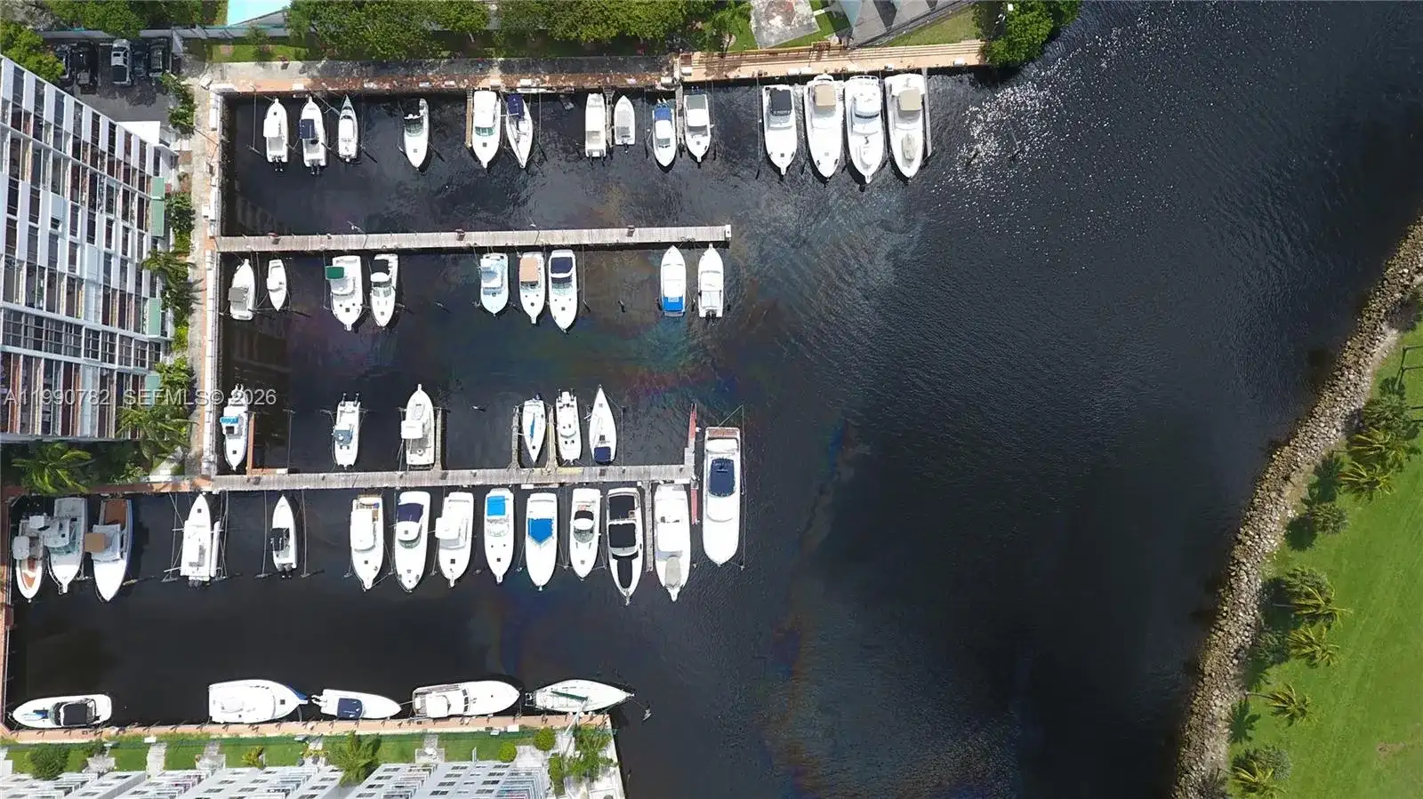 1700 NW North River Dr, Miami FL 33125 photo 3