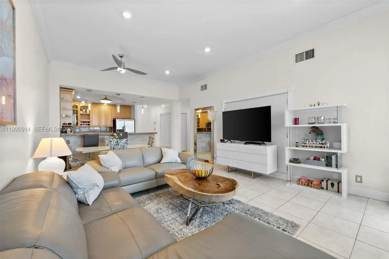 3725 S Ocean Dr, Hollywood FL 33019 photo 4
