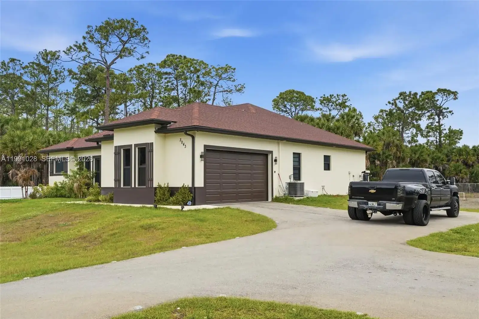 3043 18, Naples FL 34120 photo 3