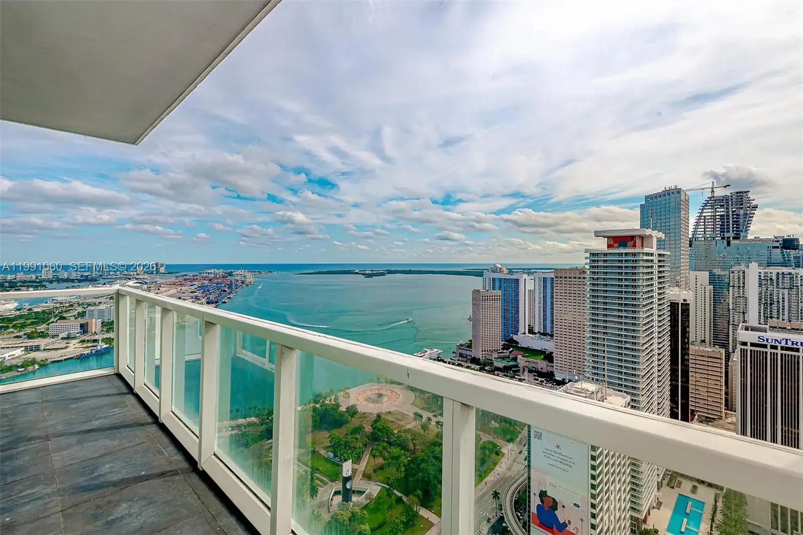 244 Biscayne Blvd # 4907, Miami FL 33132 photo 3