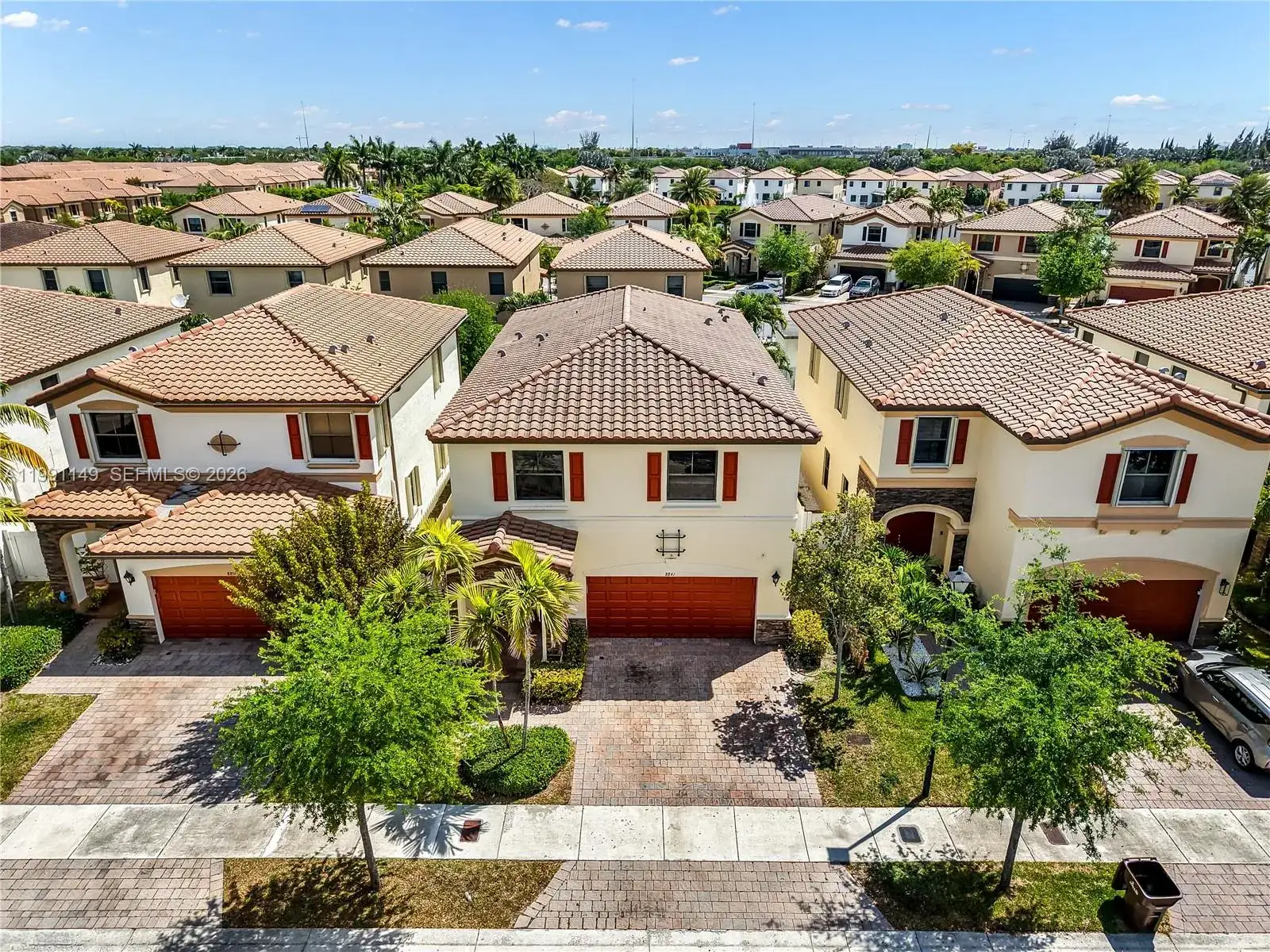 8841 W 34th Ct, Hialeah FL 33018 photo 3