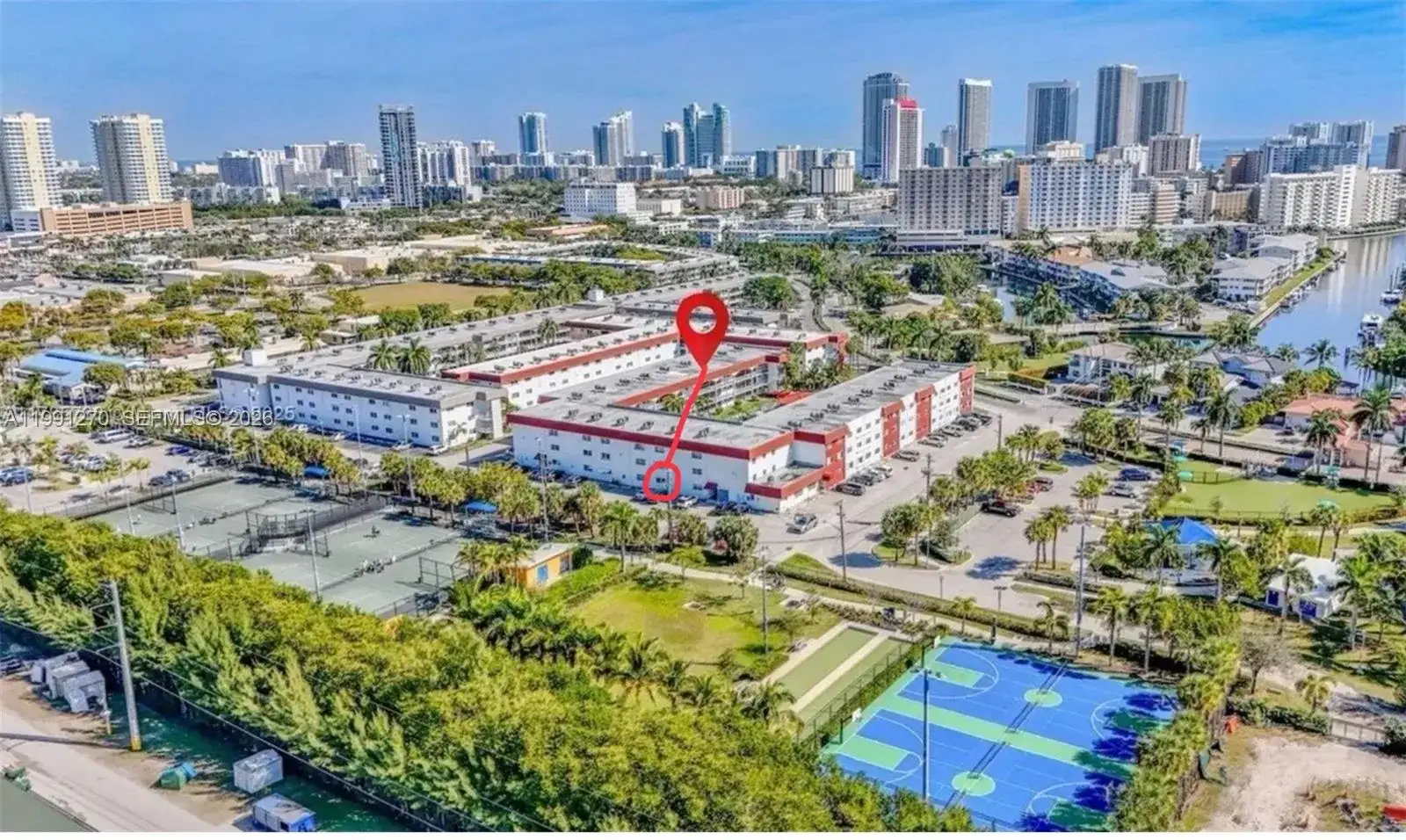 580 Egret Dr # 111, Hallandale Beach FL 33009 photo 2