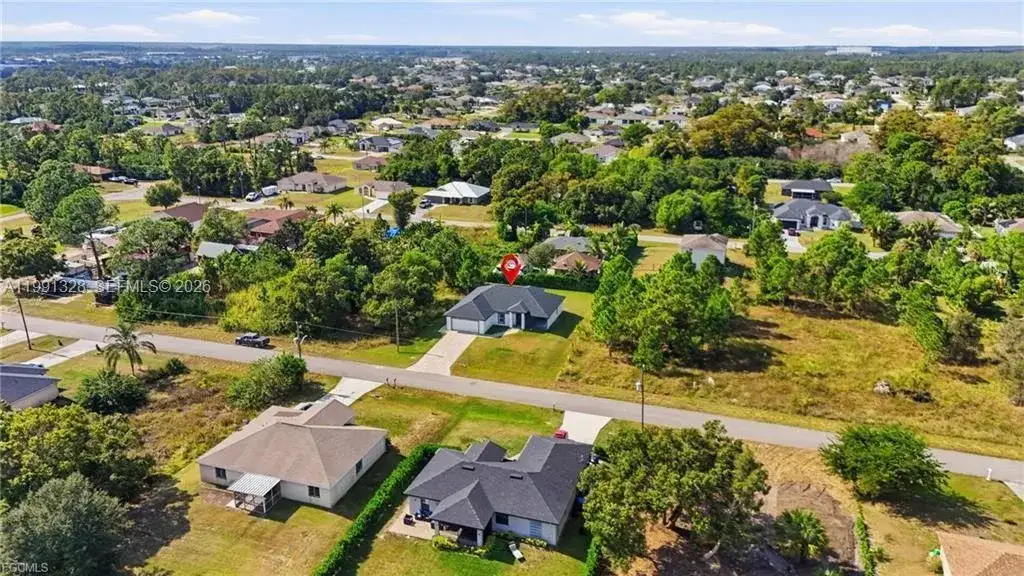 1013 ATHERTON AVE, Lehigh Acres FL 33971 photo 4