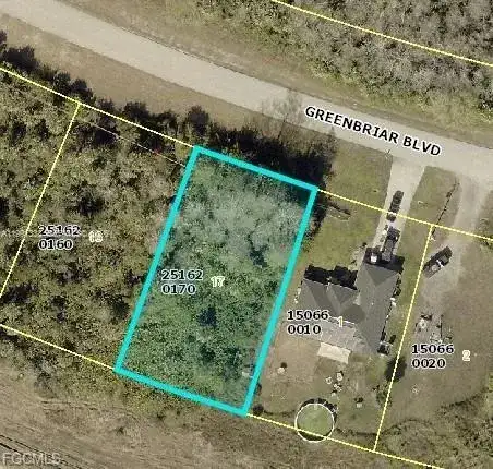 459 GREENBRIAR BLVD, Lehigh Acres FL 33972 photo 2