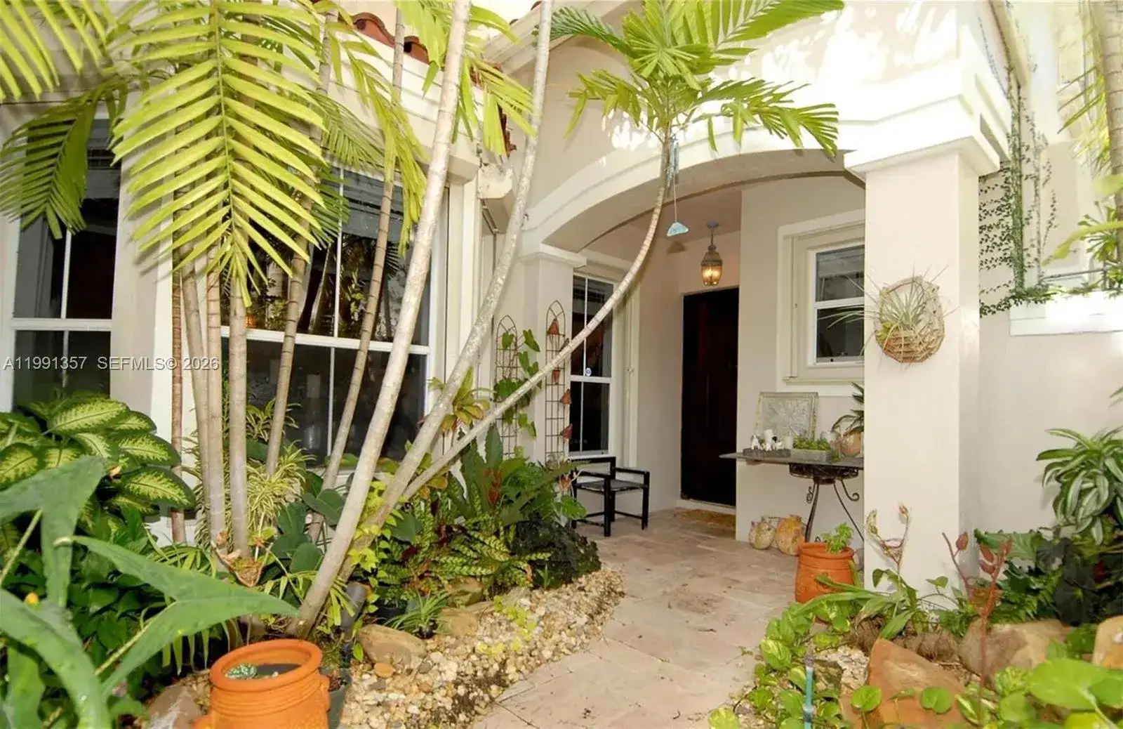949 N Harbor Vw N, Hollywood FL 33019 photo 3