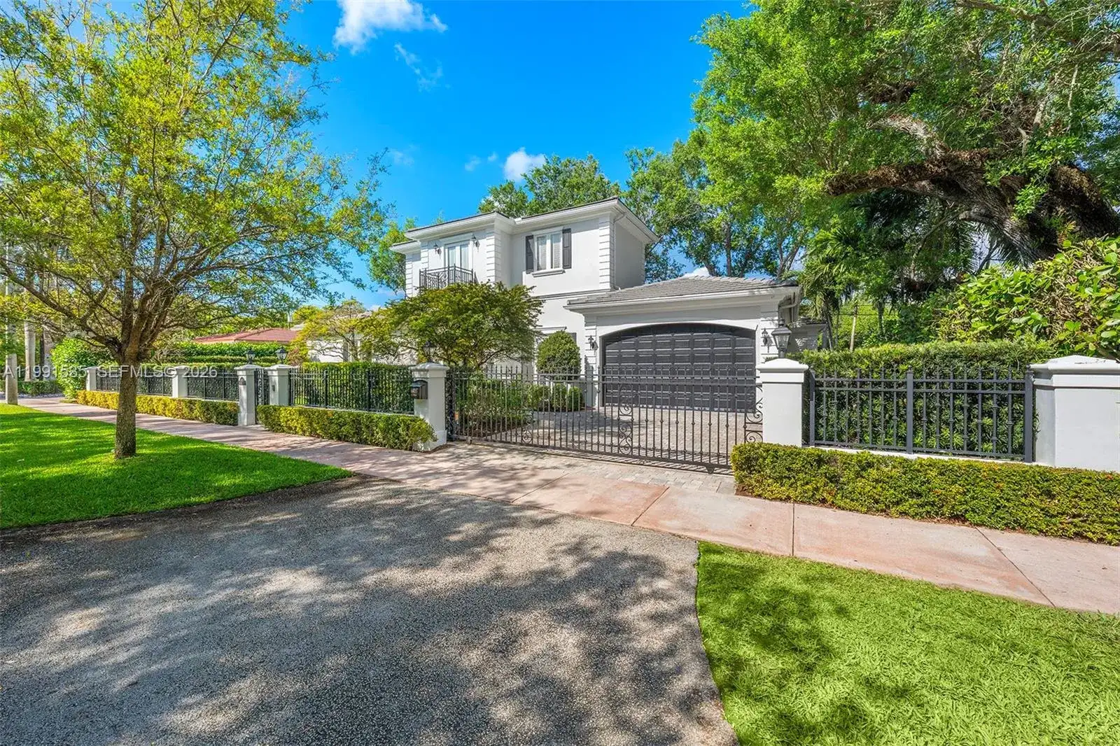 6900 Altamira St, Coral Gables FL 33146 photo 5