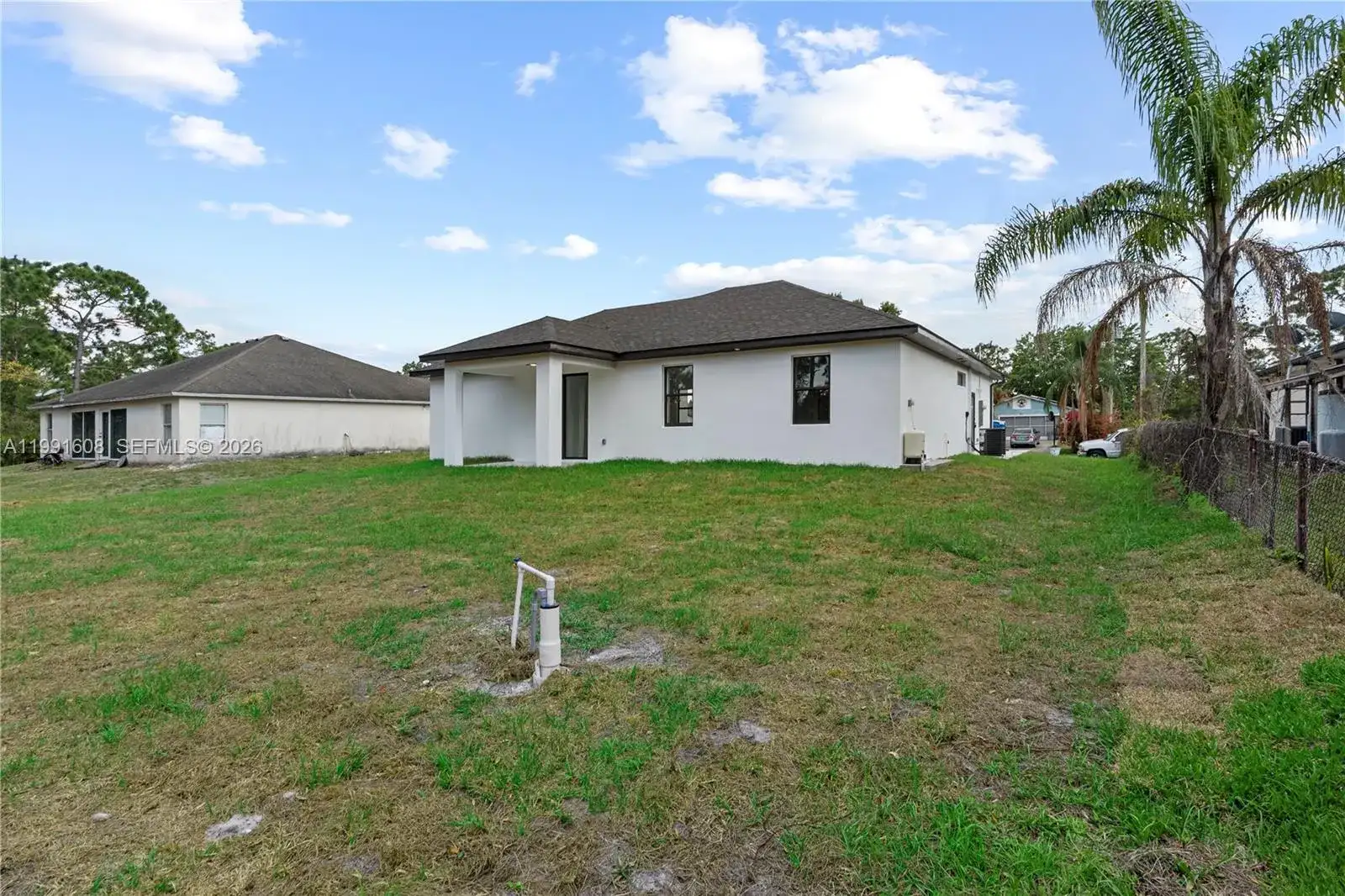 1113 ENRIQUE ST E, Lehigh Acres FL 33974 photo 5