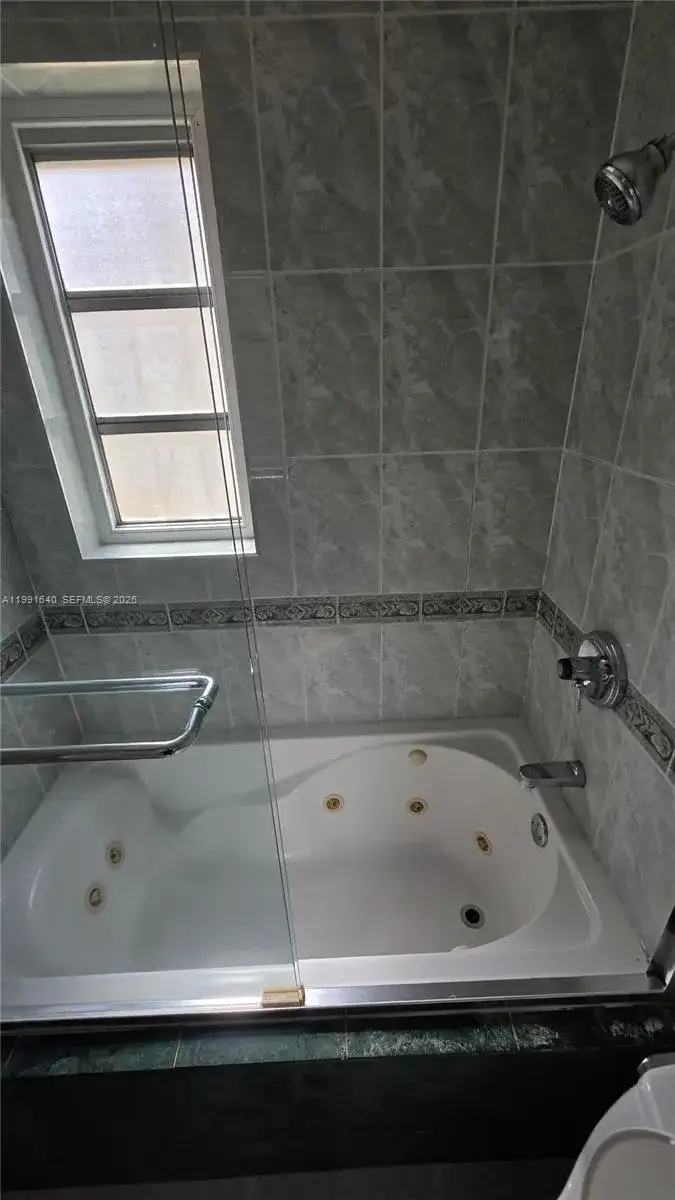 2114 Biarritz Dr # 2, Miami Beach FL 33141 photo 2