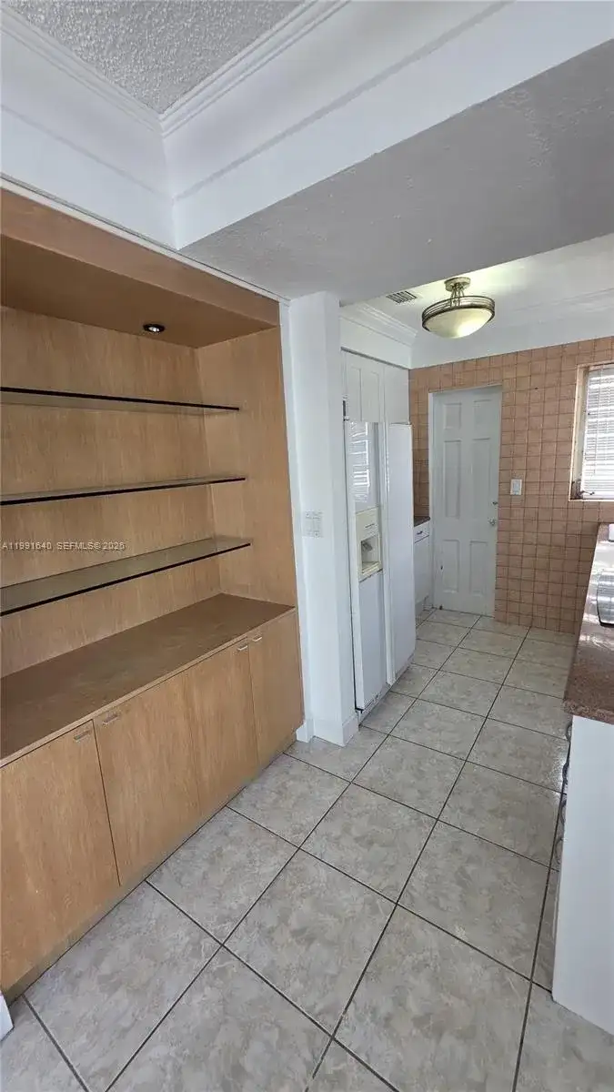 2114 Biarritz Dr # 2, Miami Beach FL 33141 photo 3