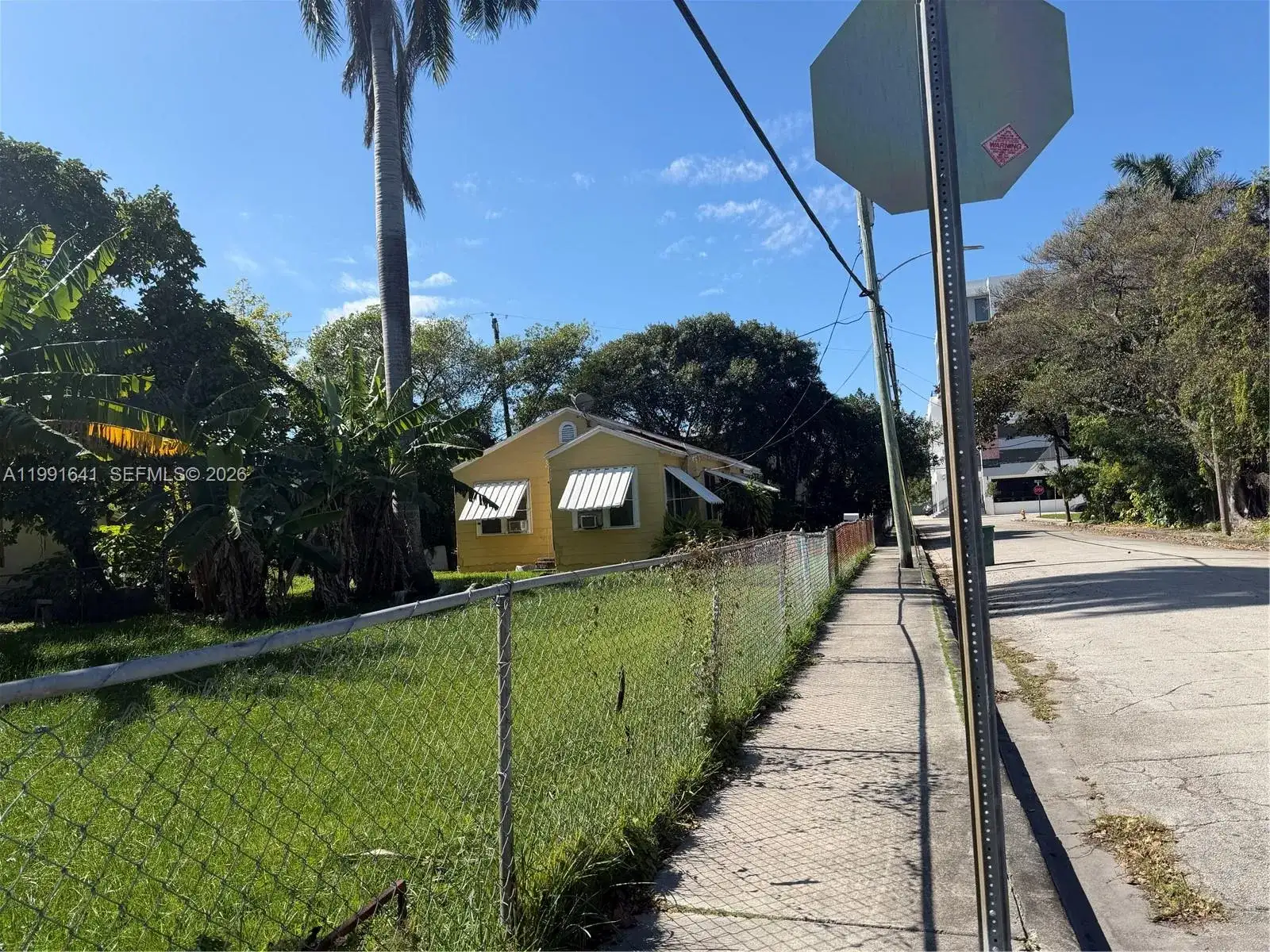 1234 NW 9th Ave, Miami FL 33136 photo 3