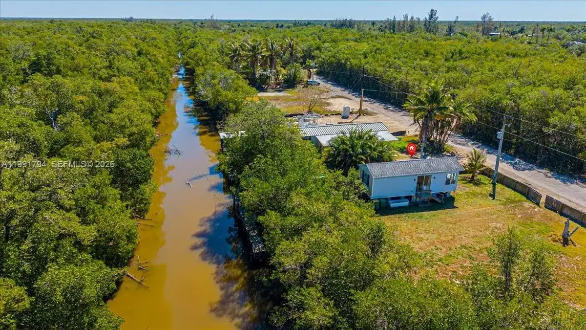 25 & 26 Plantation Dr., Everglades City FL 34141 photo 5