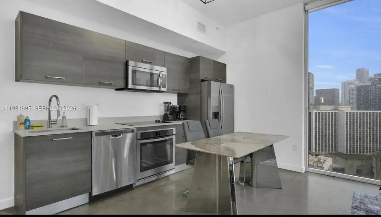 151 SE 1st St # 2411, Miami FL 33131 photo 5