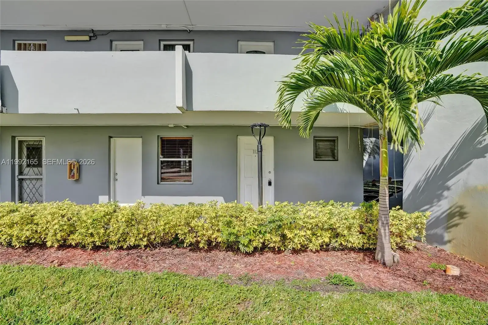 1601 NE 191 ST # B112, Miami FL 33179 photo 2