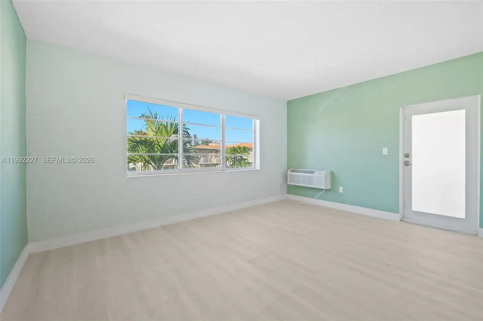 7315 Byron Ave # 10, Miami Beach FL 33141 photo 4