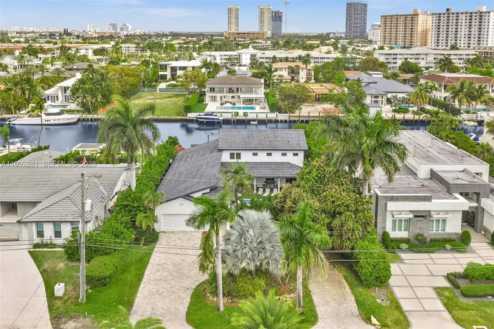 472 Sunset Dr, Hallandale Beach FL 33009 photo 3