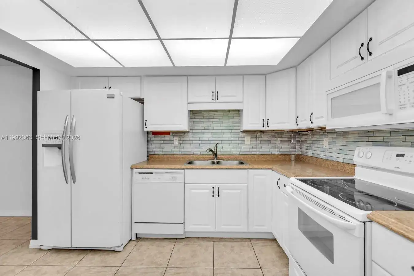 18011 Biscayne Blvd # 903, Aventura FL 33160 photo 3